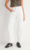 SEAMED BARREL JEANS IN OFF WHITE